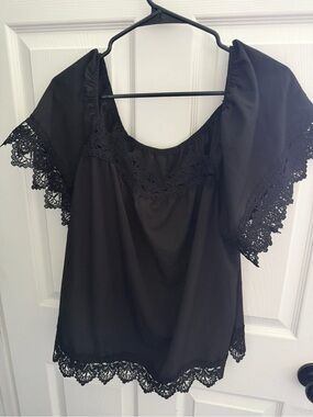 SHEIN Black Crochet-Trim Off-Shoulder Top